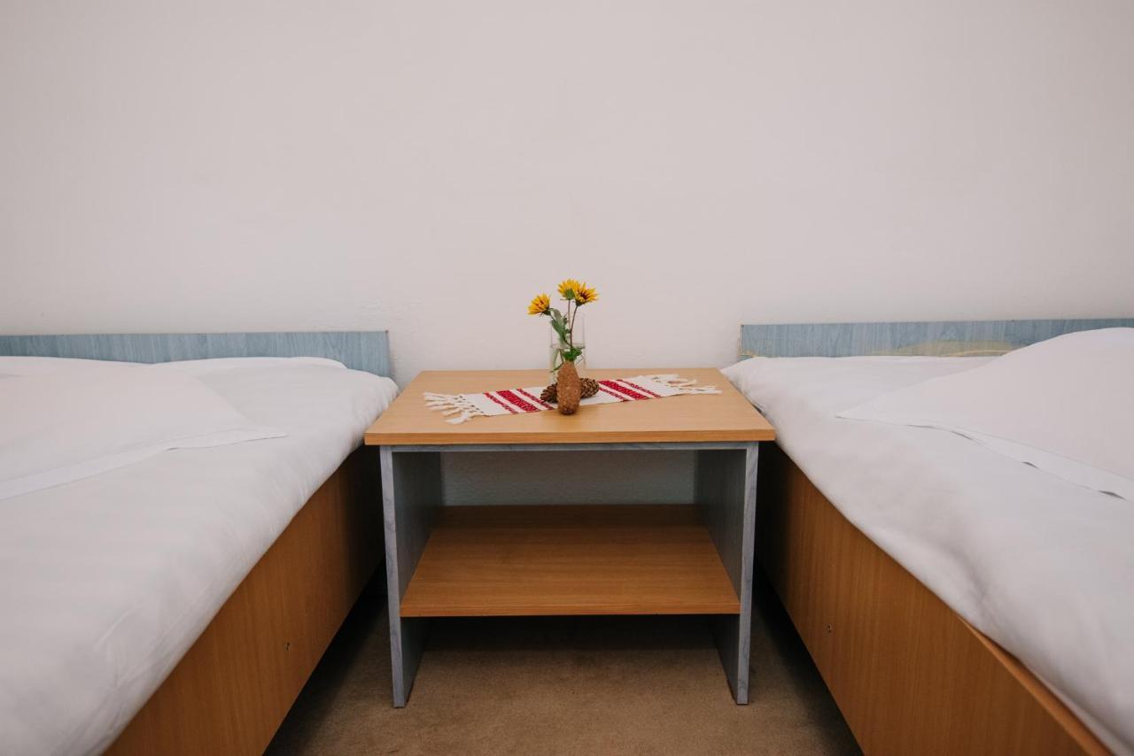 Casute Valea Zanelor Hotel Covasna Luaran gambar